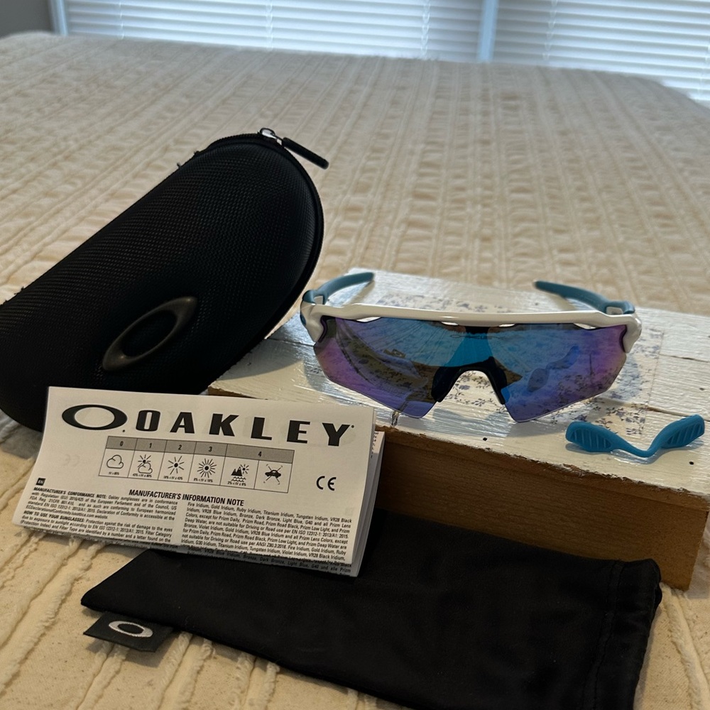 Oakley Youth Sunglasses